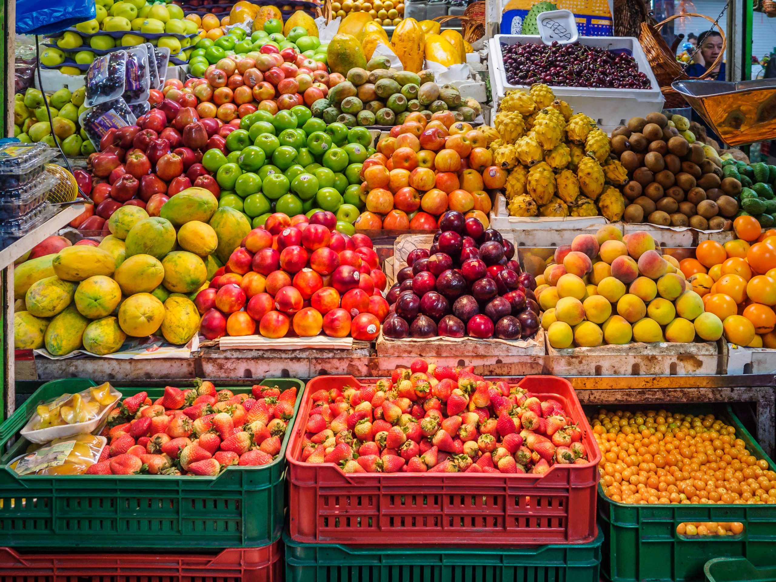 multiple kinds of apples